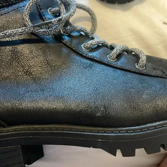 Universal Thread black lace up faux leather boots 9 - Picture 6 of 8